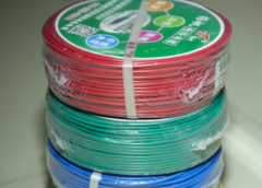 <b>因选择的材料品牌、施工工艺及实际工程量的不</b>