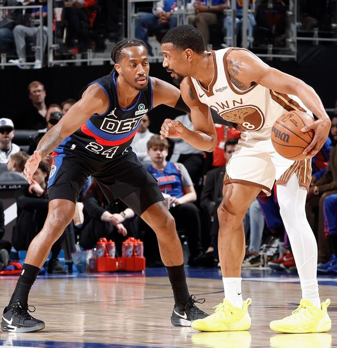 勇士客场惨败活塞吞下二连败 科尔无奈换下主力