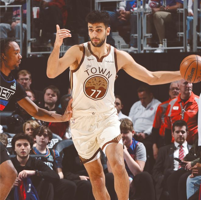 勇士客场惨败活塞吞下二连败 科尔无奈换下主力