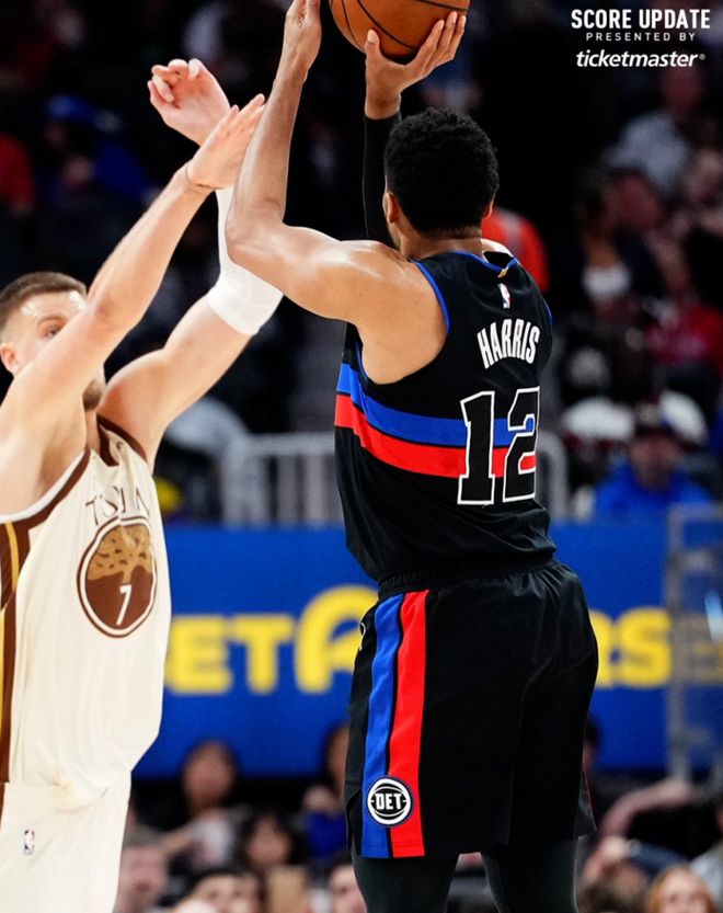 勇士客场惨败活塞吞下二连败 科尔无奈换下主力