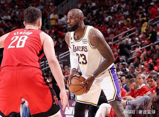 湖人总比分3-0领先却陷危机 火箭客场逆转逼平系