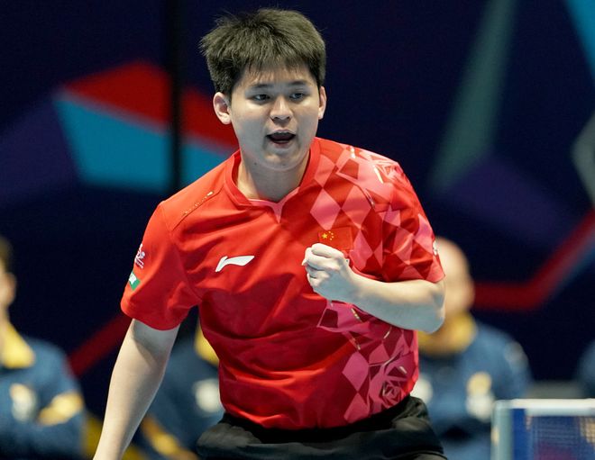 中国男乒伦敦世乒赛小组赛3-0力克英格兰